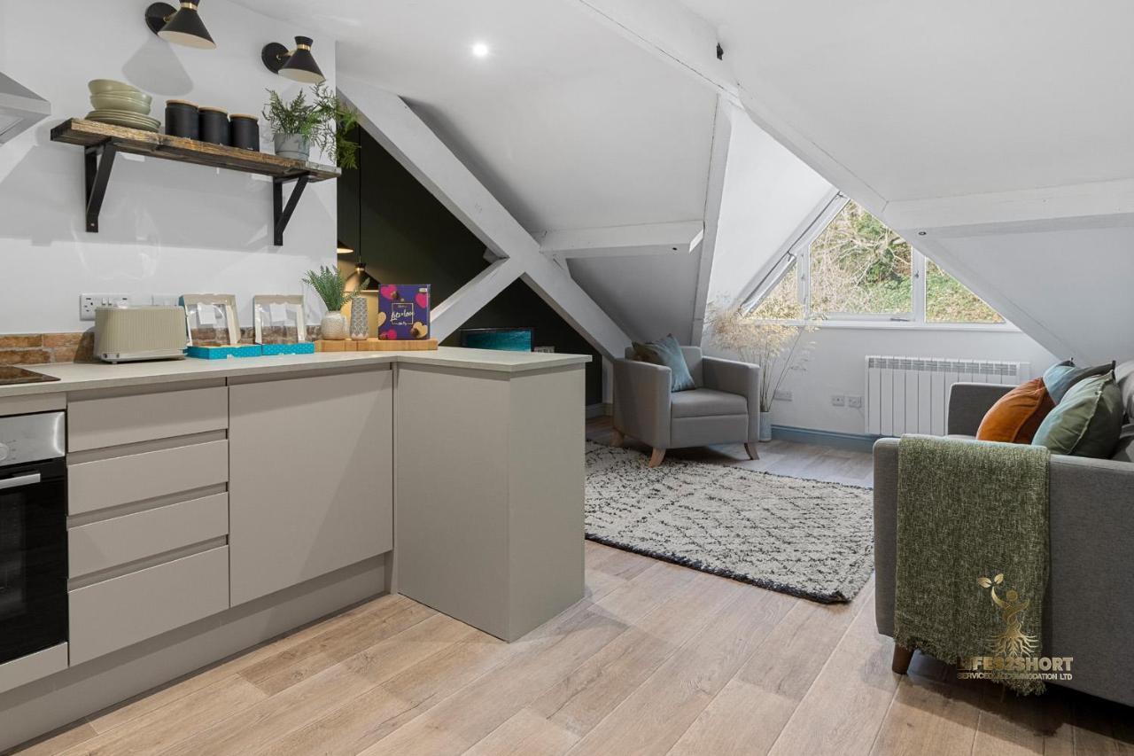 Luxe Courtyard Apartment For 4 Near Exeter City Centre Zewnętrze zdjęcie