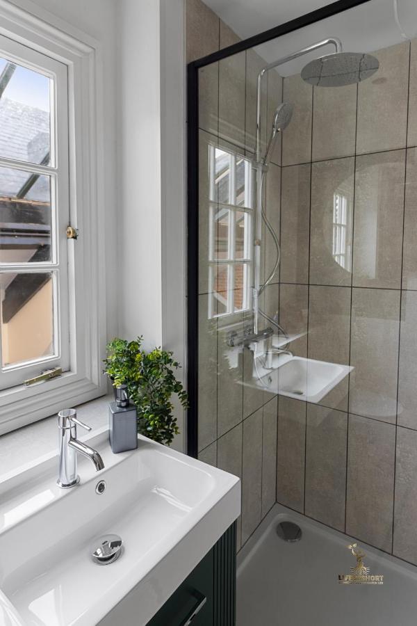 Luxe Courtyard Apartment For 4 Near Exeter City Centre Zewnętrze zdjęcie
